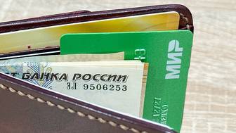 Почему банк может заблокировать счет клиента