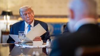 СМИ: Окружение Трампа видит в России золотую жилу для бизнеса