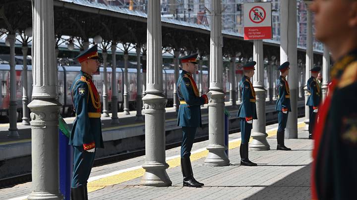 Встреча поезда «Единство в памяти» на Белорусском вокзале / Фото: Александр Кочубей / Вечерняя Москва