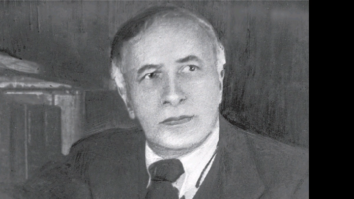 Александр Яковлевич Таиров (1885–1950) — режиссер, создатель и художественный руководитель Камерного театра, «театра эмоционально насыщенных форм». Не совпадавший с принципами соцреализма, он был закрыт в 1950 году, а через четыре месяца умер и сам его создатель