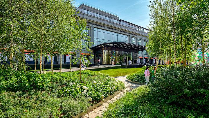 Холмы у ЦУМа / Фото: mos.ru / Официальный сайт мэра Москвы Холмы у ЦУМа / Фото: mos.ru / Официальный сайт мэра Москвы