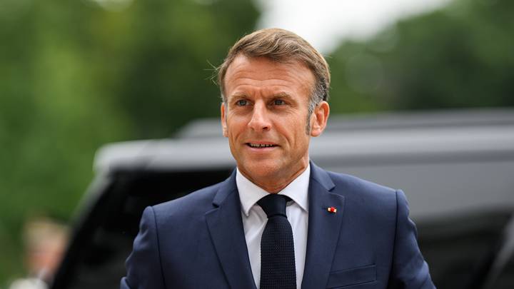 Макрон умом не блещет