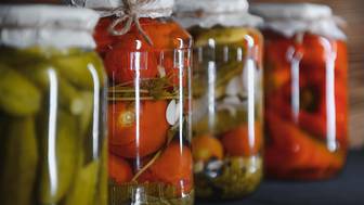 Какие домашние заготовки опасны для здоровья