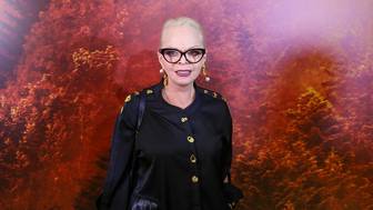 СМИ: Долина проигнорировала вопросы журналистов перед судом о выселении