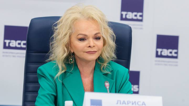 Скандал на концерте Славы в Пензе: что там случилось, угрозы самоубийством, реакция звезд, оправдания певицы