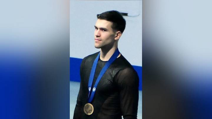 Кто из российских спортсменов сменил гражданство