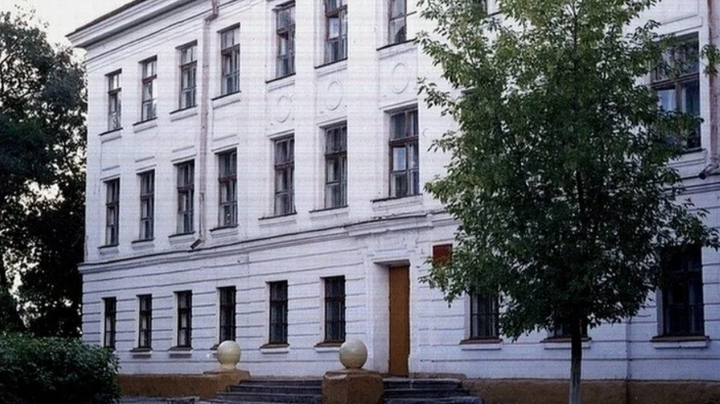 Старшеклассницы засунули ершик в рот восьмилетней девочке в Спасске-Дальнем: проверки и уголовное дело