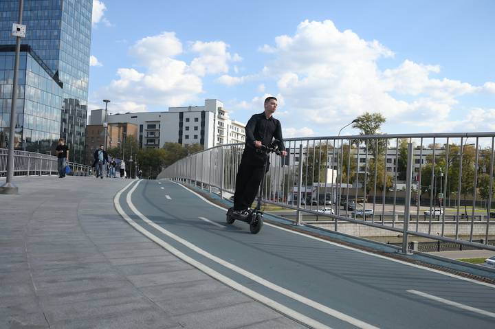 Связь времен над Яузой