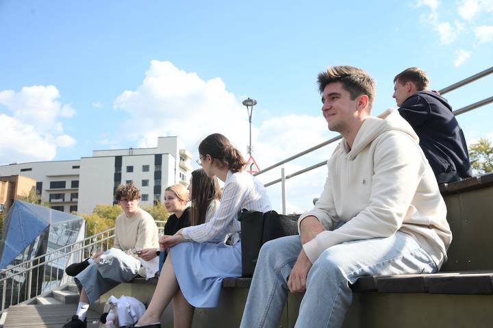 Связь времен над Яузой