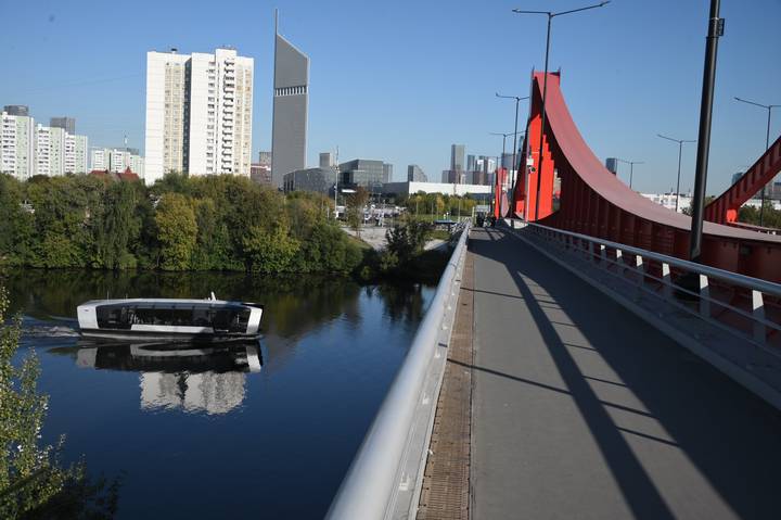 Соединяя берега и эпохи