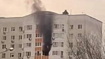 Квартира загорелась в многоэтажном доме на юго-западе Москвы