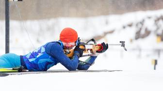 Биатлонистка Ришар испортила винтовку коллеги по команде перед соревнованием