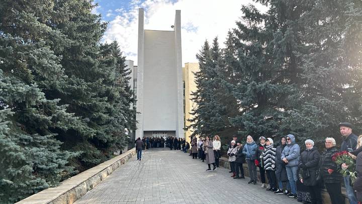 Церемония прощания с телеведущим Юрием Николаевым началась в Москве