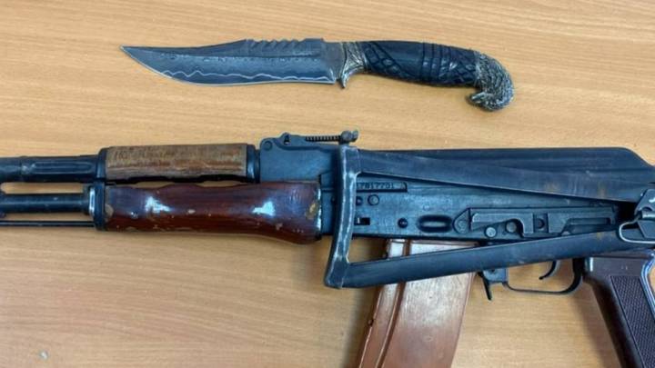 Оружие, изъятое у Марселя Гасанова при обысках