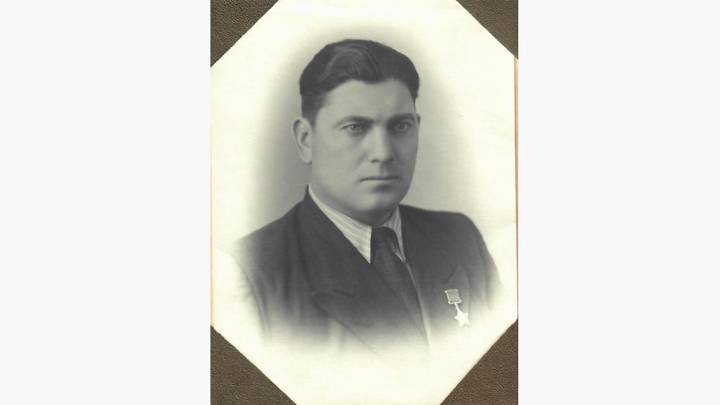 Герой Советского Союза Виктор Карасев