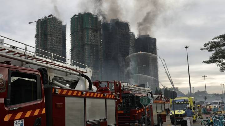 Пожар в Гонконге 26 ноября 2025 года: главное о трагедии, количество погибших и пострадавших, причина произошедшего