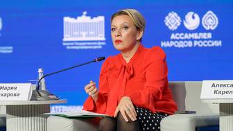 Захарова: Язычники отмечают Рождество на Украине в масках козла и смерти