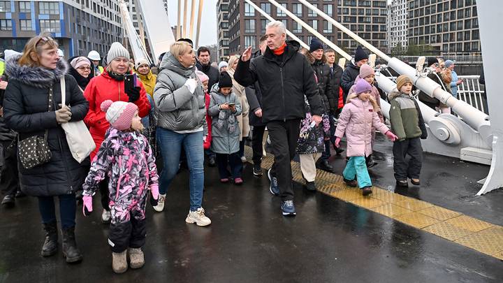 Сергей Собянин открыл новый велопешеходный мост через Нагатинский затон / Фото: Пресс-служба мэра и правительства Москвы 