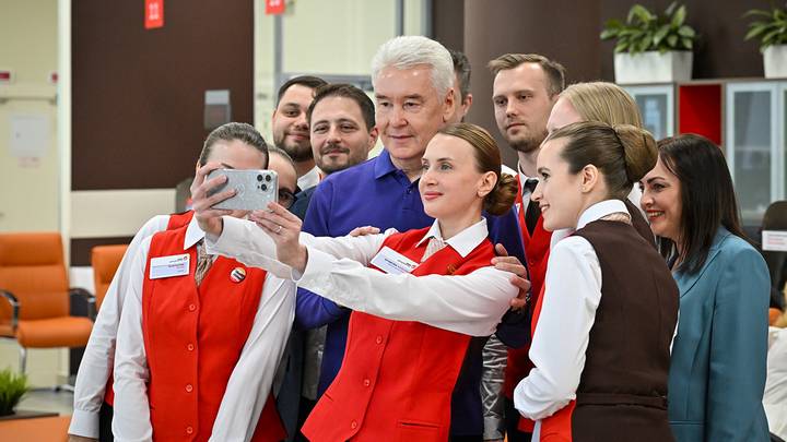 Сергей Собянин открыл новый центр государственных услуг «Мои документы» района Аэропорт / Фото: Пресс-служба мэра и правительства Москвы 