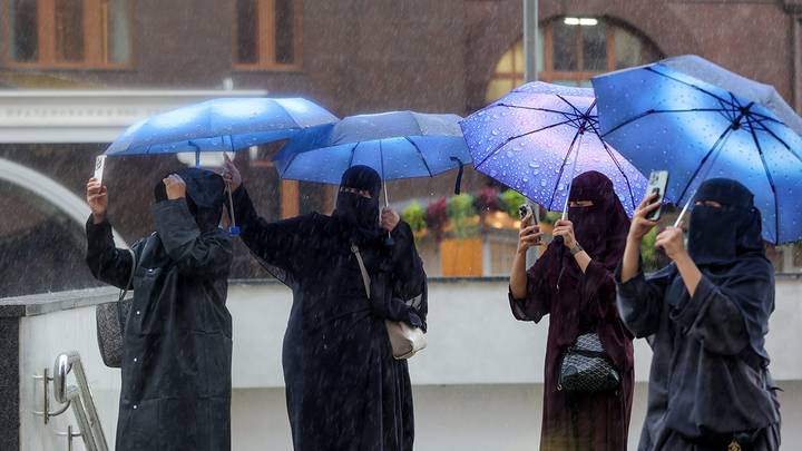 Дождливая погода в Москве 4 августа 2025 года / Фото: АГН Москва