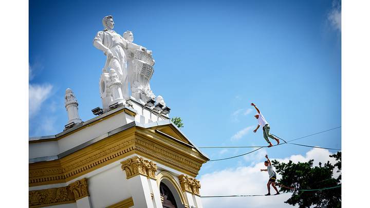 Международный фестиваль воздушных гимнастов «Трапеция» на ВДНХ / Фото: Дмитрий Дубинский / Вечерняя Москва