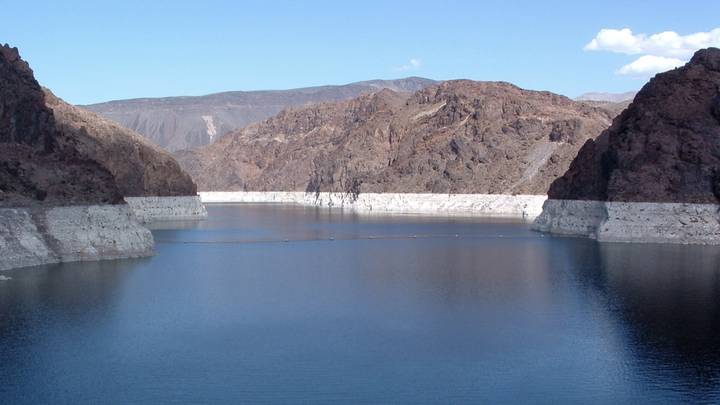 Машина с мертвецом в озере под Новосибирском: истории загадочных находок трупов