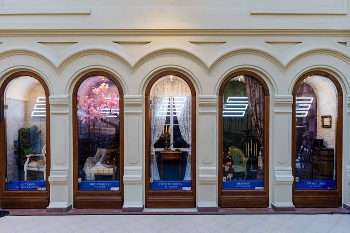 ВТБ открыл обновленный офис в ГУМе