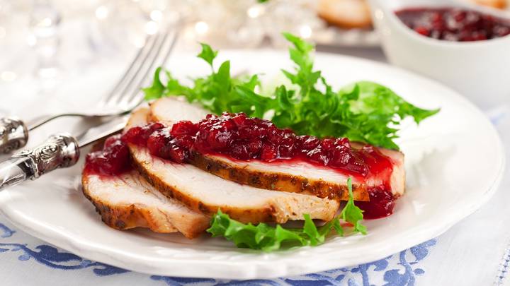 Что приготовить на новогодний стол 2026: пять рецептов блюд от шеф-поваров