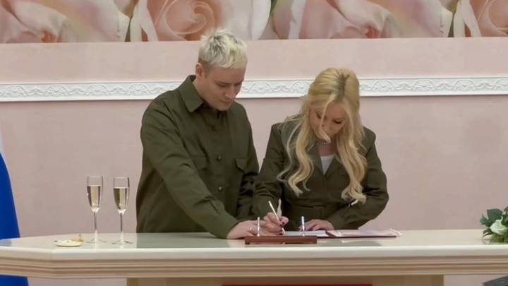 Кто из звезд сыграл свадьбу в 2025 году