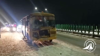 Трое детей пострадали в ДТП со школьным автобусом под Челябинском