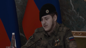 Кадыров на фоне аварии показал видео с совещания с участием своего сына Адама