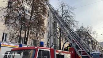 Пожар в жилом доме на Татарской улице в центре Москвы локализовали