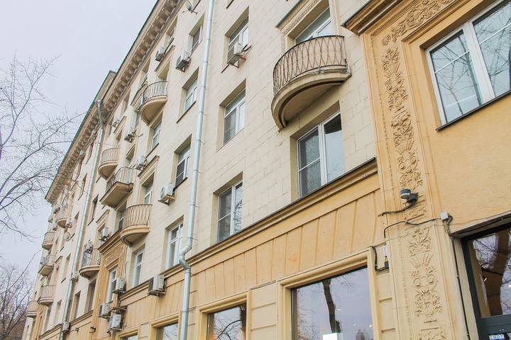 Многоквартирный жилой дом 26 на Фрунзенской набережной