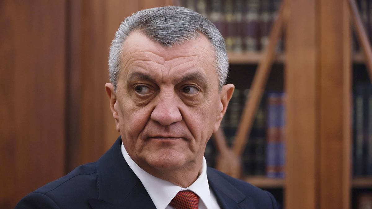 Парламент Северной Осетии переизбрал главой республики Сергея Меняйло
