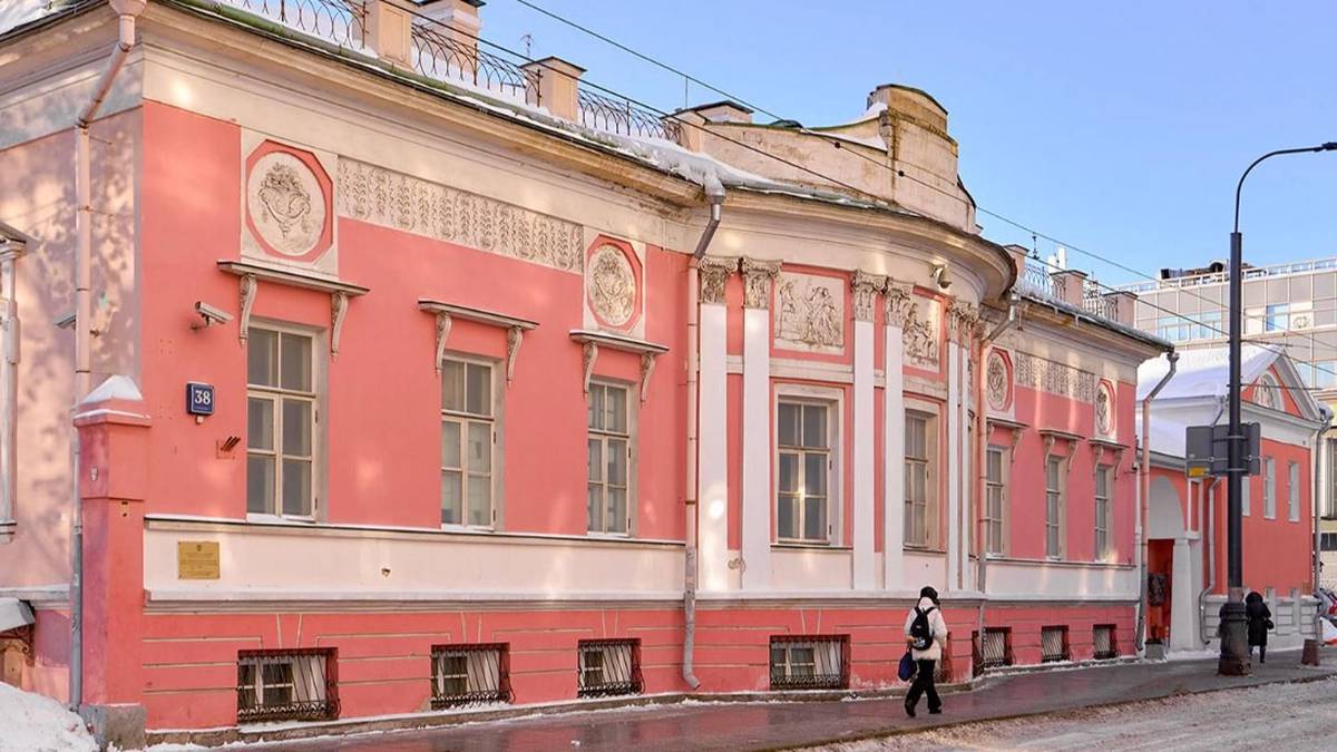 Собянин: Главный дом усадьбы Карабановых на Бауманской улице отреставрируют