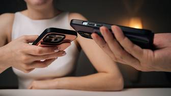 Почему переводы на сумму более 2,4 миллиона рублей могут попасть под контроль ФНС