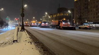 Городские службы работают в усиленном режиме из-за снегопада