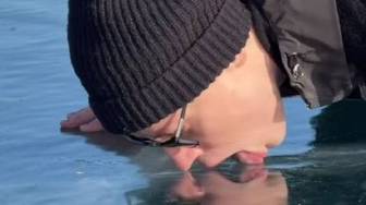 «Не изменил себе»: лизнувший Байкал SHAMAN объяснил свой поступок