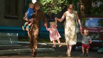 «Время Счастливых»: дата выхода, трейлер, кадры, сюжет, актеры и создатели