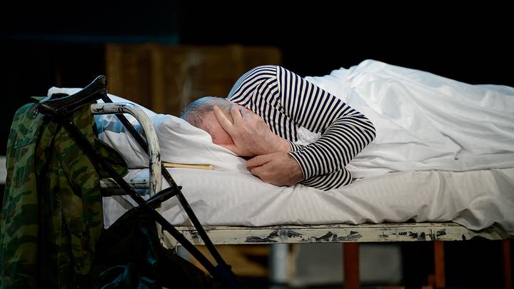 Эскиз «Дайте мне право не быть забытым» в Малом театре, основанный на песнях и стихотворениях участников СВО / Фото: Дмитрий Дубинский / Вечерняя Москва