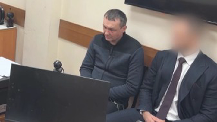 Альберт Морган на допросе