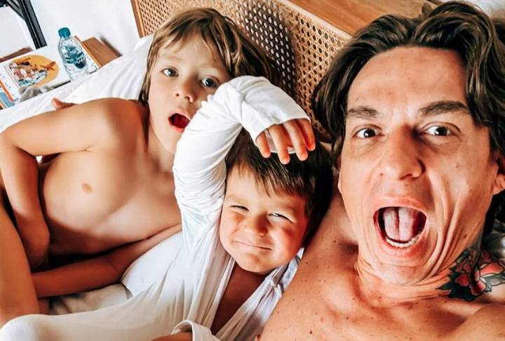 «Банда-команда»: Топалов опубликовал фото со старшими сыновьями от Тодоренко