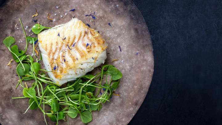 Минтай: чем полезен и как его лучше готовить