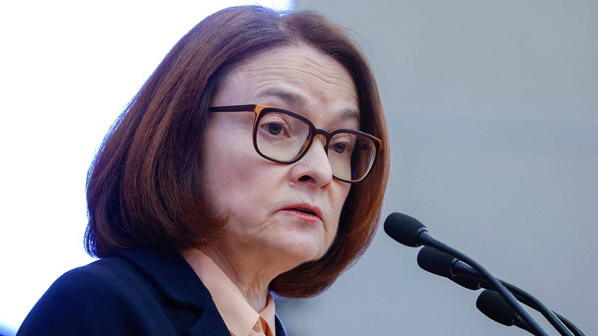 Nabiulina explained the absence of the brooch in a press conference