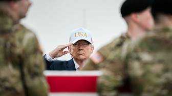 Трамп объявил о приостановке ударов по энергообъектам Ирана на 10 дней