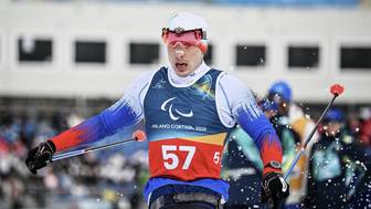 Лыжник Голубков посвятил паралимпийское золото России и лично Путину