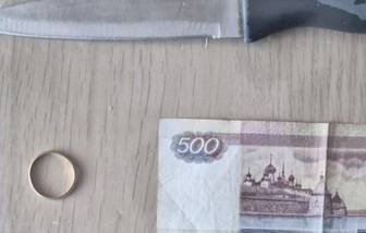 В Москве бывший зэк ударил ножом уснувшего в подъезде мужчину ради кражи кольца