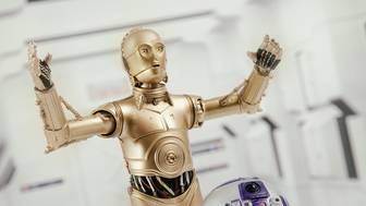 Голову робота C-3PO из «Звездных войн» продали на аукционе за миллион долларов