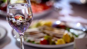 Ресторатор Миронов: Погодные изменения не сказываются на работе заведений