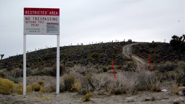 «Зона 51» и «Зона 52»: самые популярные теории заговора